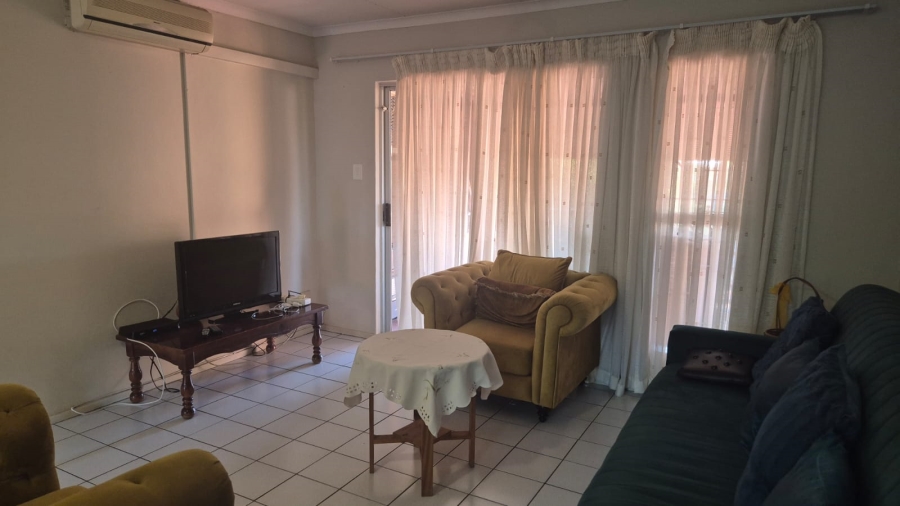 2 Bedroom Property for Sale in Safari Gardens North West